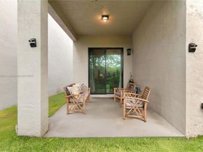 3374 NW 5th St, Pompano Beach FL 33069