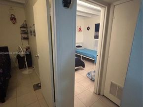 1080 NW 121st St, North Miami FL 33168