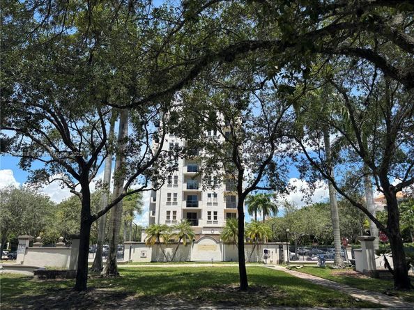 9021 SW 94th St 707, Miami FL 33176