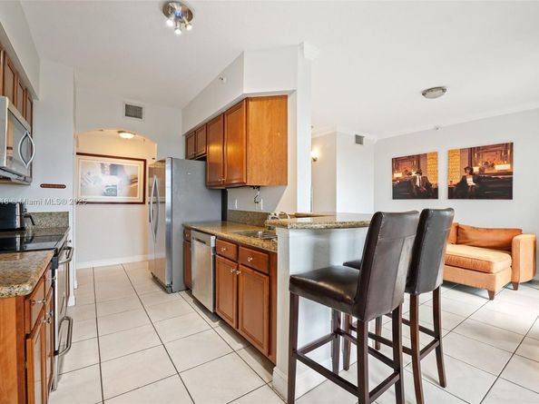 9021 SW 94th St 707, Miami FL 33176