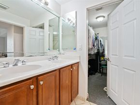 9021 SW 94th St 707, Miami FL 33176