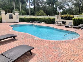 9021 SW 94th St 707, Miami FL 33176