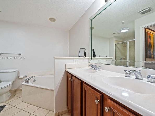 9021 SW 94th St 707, Miami FL 33176