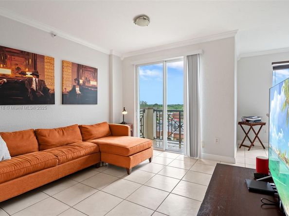 9021 SW 94th St 707, Miami FL 33176