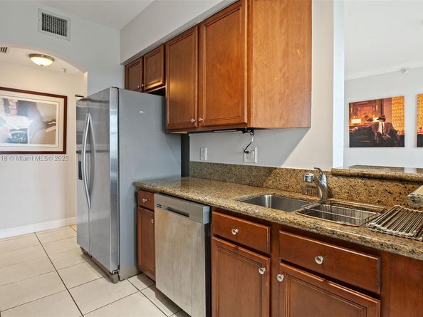 9021 SW 94th St 707, Miami FL 33176