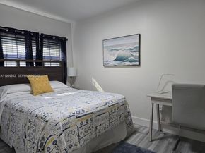 2733 Washington St, Hollywood FL 33020