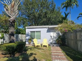 2733 Washington St, Hollywood FL 33020