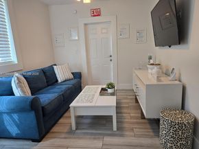 2733 Washington St, Hollywood FL 33020