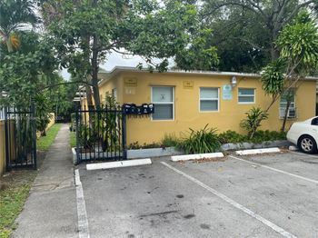 640 NW 10th Ter