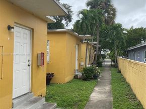 640 NW 10th Ter, Fort Lauderdale FL 33311