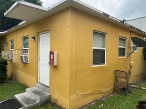 640 NW 10th Ter, Fort Lauderdale FL 33311