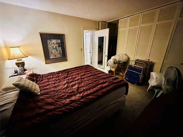 Undisclosed Address #A11824019, Fort Lauderdale FL 33308