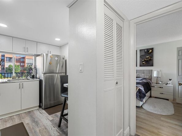 9441 SW 4th St 204, Miami FL 33174