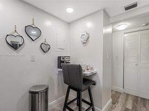 9441 SW 4th St 204, Miami FL 33174
