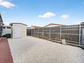 1285 W 42nd Pl, Hialeah FL 33012