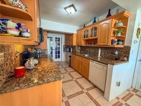 9971 SW 41st Ter, Miami FL 33165