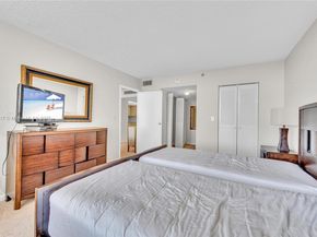 4101 Pine Tree Dr 707, Miami Beach FL 33140