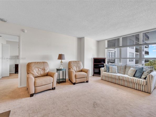 4101 Pine Tree Dr 707, Miami Beach FL 33140