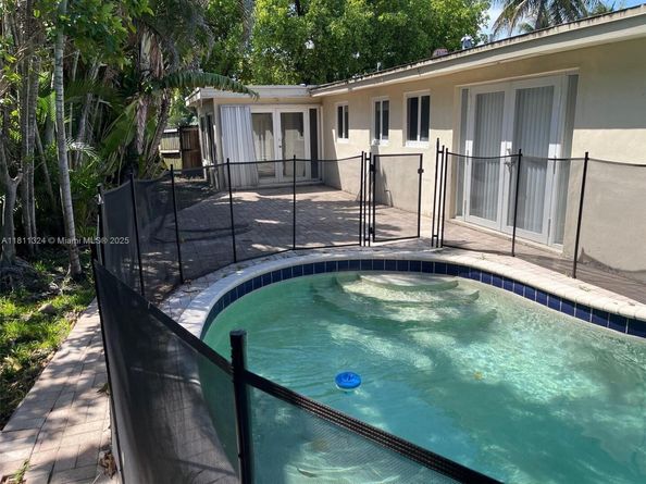 3600 SW 2nd St, Fort Lauderdale FL 33312