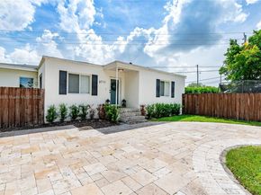 6711 N Waterway Dr, Miami FL 33155