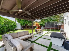 6711 N Waterway Dr, Miami FL 33155