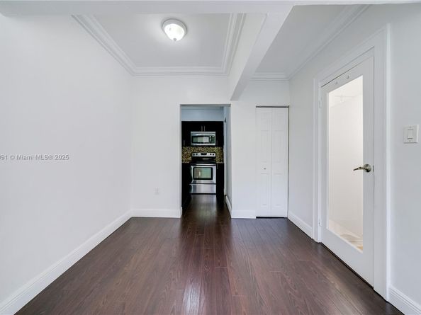 119 Menores Ave 8, Coral Gables FL 33134