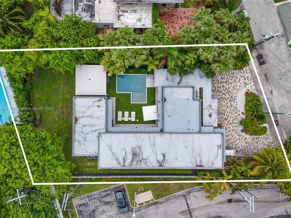 1845 NE 124th St, North Miami FL 33181