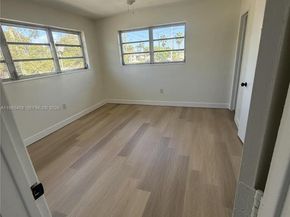 300 NE 191st St 212, Miami FL 33179