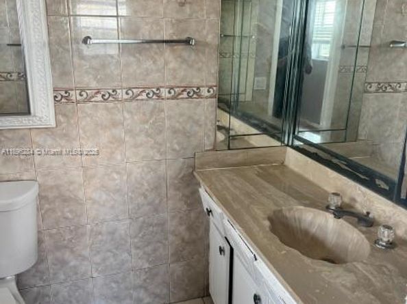 4140 NW 44th Ave 413, Lauderdale Lakes FL 33319