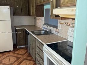 4140 NW 44th Ave 413, Lauderdale Lakes FL 33319