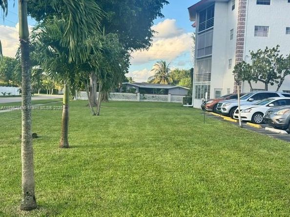 4140 NW 44th Ave 413, Lauderdale Lakes FL 33319