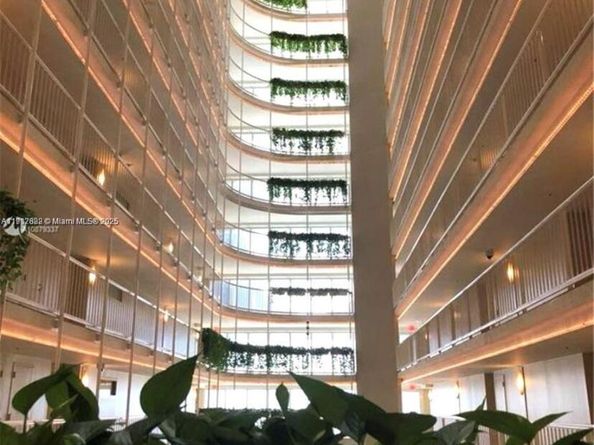 1717 N Bayshore Dr A1734, Miami FL 33132