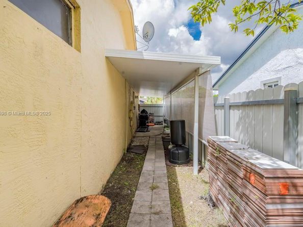 26023 SW 133rd Pl, Homestead FL 33032