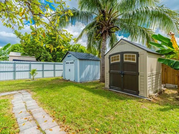 26023 SW 133rd Pl, Homestead FL 33032
