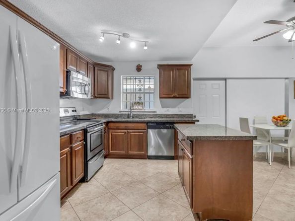 26023 SW 133rd Pl, Homestead FL 33032