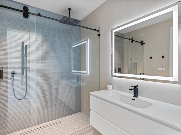 12100 SW 79th Ave, Pinecrest FL 33156