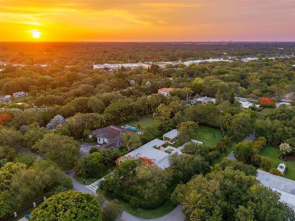 12100 SW 79th Ave, Pinecrest FL 33156