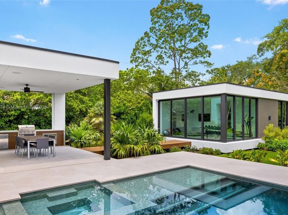 12100 SW 79th Ave, Pinecrest FL 33156