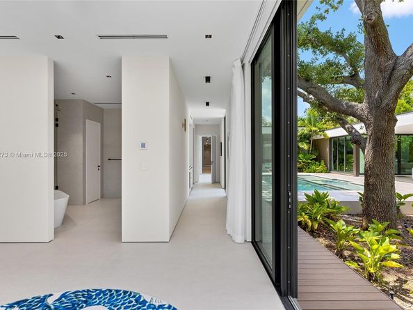 12100 SW 79th Ave, Pinecrest FL 33156