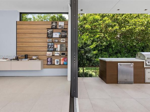 12100 SW 79th Ave, Pinecrest FL 33156