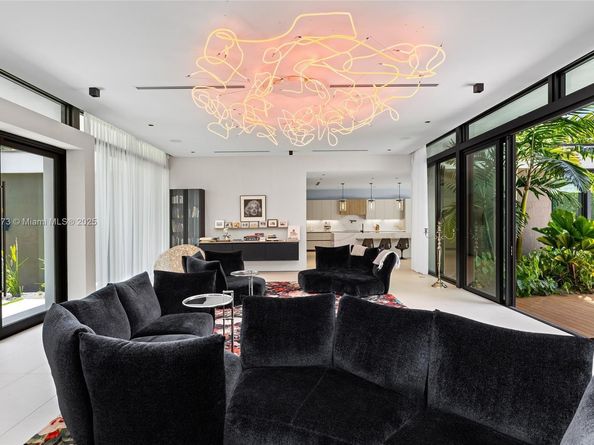 12100 SW 79th Ave, Pinecrest FL 33156