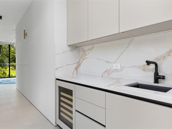 12100 SW 79th Ave, Pinecrest FL 33156