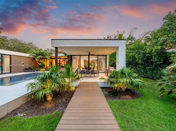 12100 SW 79th Ave, Pinecrest FL 33156