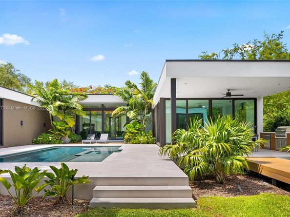 12100 SW 79th Ave, Pinecrest FL 33156