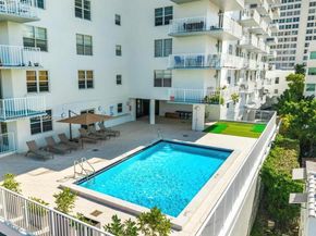 2829 Indian Creek Dr 1102, Miami Beach FL 33140