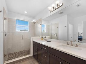 4317 Lago Dr, Deerfield Beach FL 33064