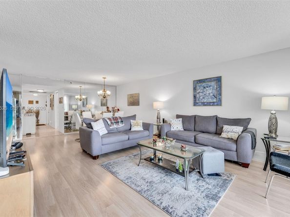 3095 N Course Dr 201, Pompano Beach FL 33069