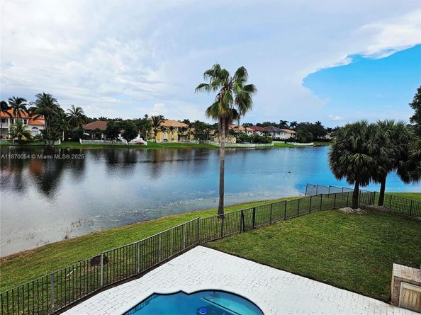 18940 SW 31st Ct, Miramar FL 33029