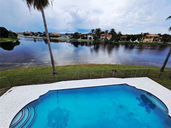 18940 SW 31st Ct, Miramar FL 33029