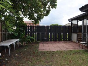 12059 SW 10th St 201, Miami FL 33184